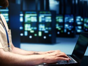 Supervisor doing server diagnostic test supervisor doing server diagnostic test scaled