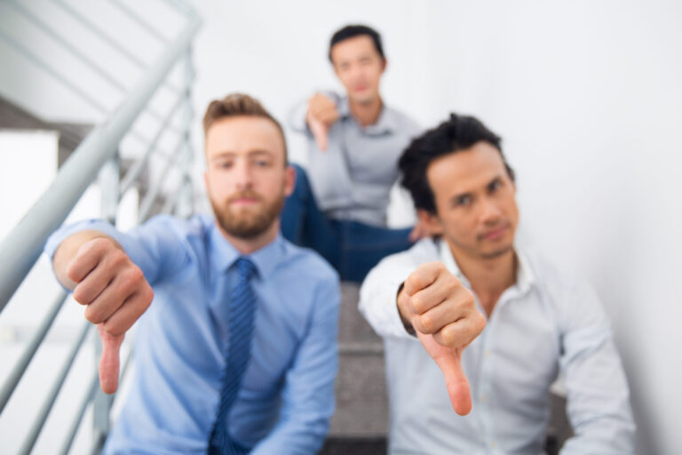 sitzend scheitern ausdruck unglucklich manager scaled